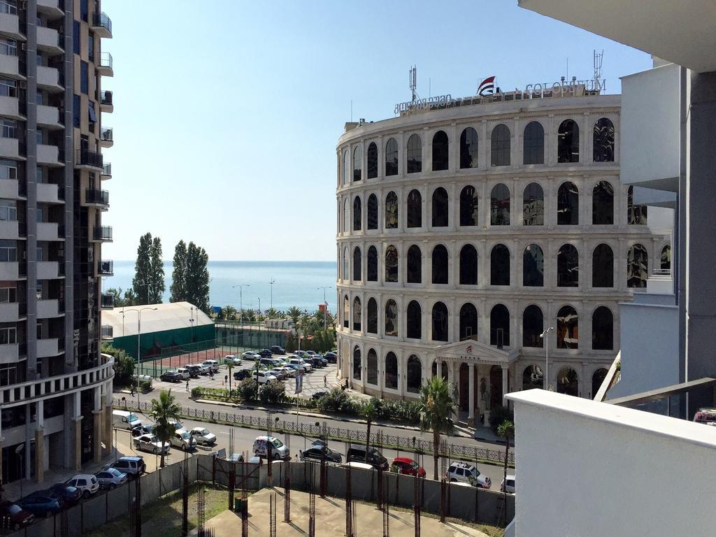 Orbi Sea Towers Suite Batumi Exterior foto